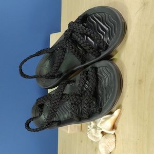 MEGMYA waterproof sandals